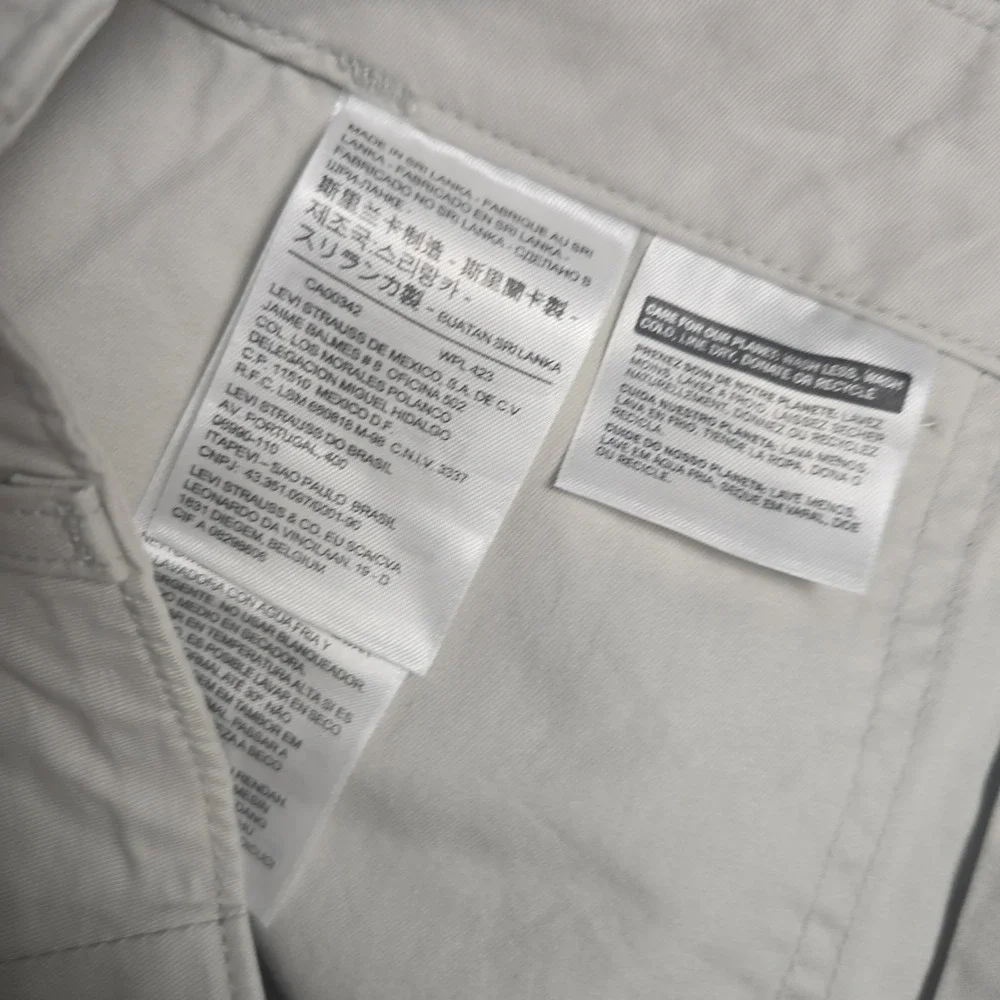 Levi's Utility Fatigue Chino Pants Size W30 NWT White Hazy Moonstruck 26384-0005